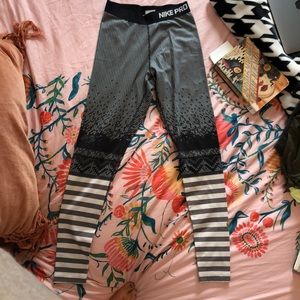 Nike Pro Thermal Print Leggings